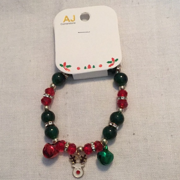 🎄NWT Holiday Reindeer Gorgeous Rhinestone Elastic Bracelet Closet Must Have 🎄 - Picture 2 of 8
